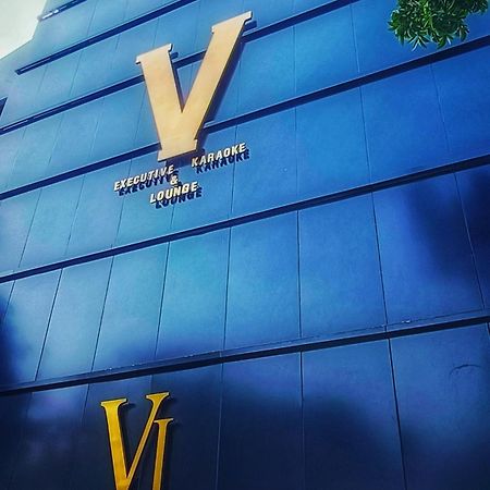 VI Hotel Bandung Bagian luar foto