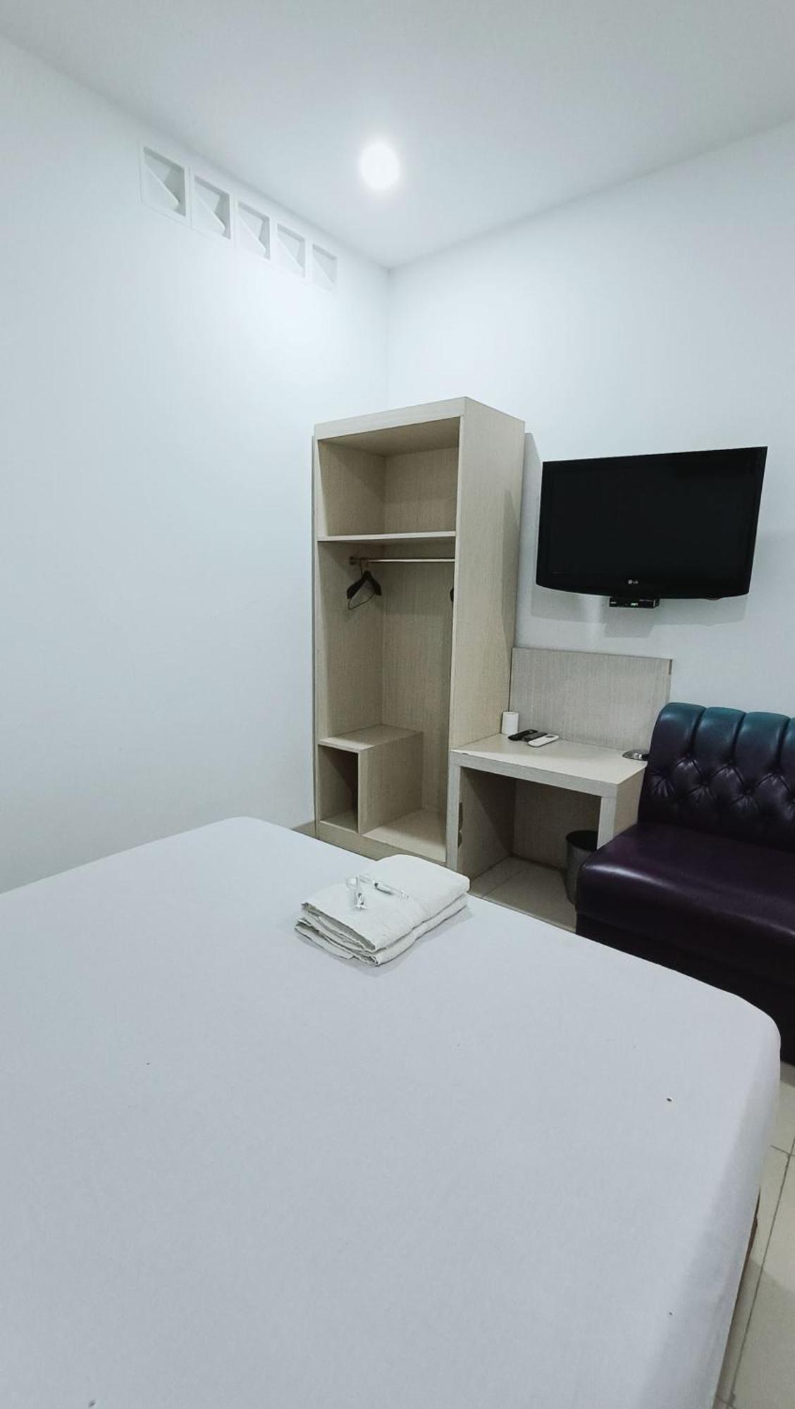 VI Hotel Bandung Bagian luar foto