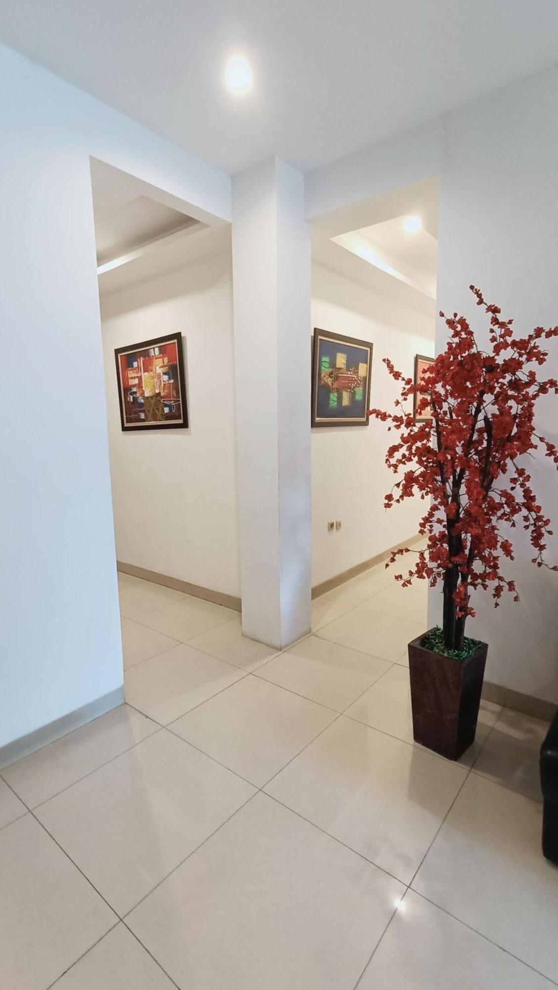 VI Hotel Bandung Bagian luar foto