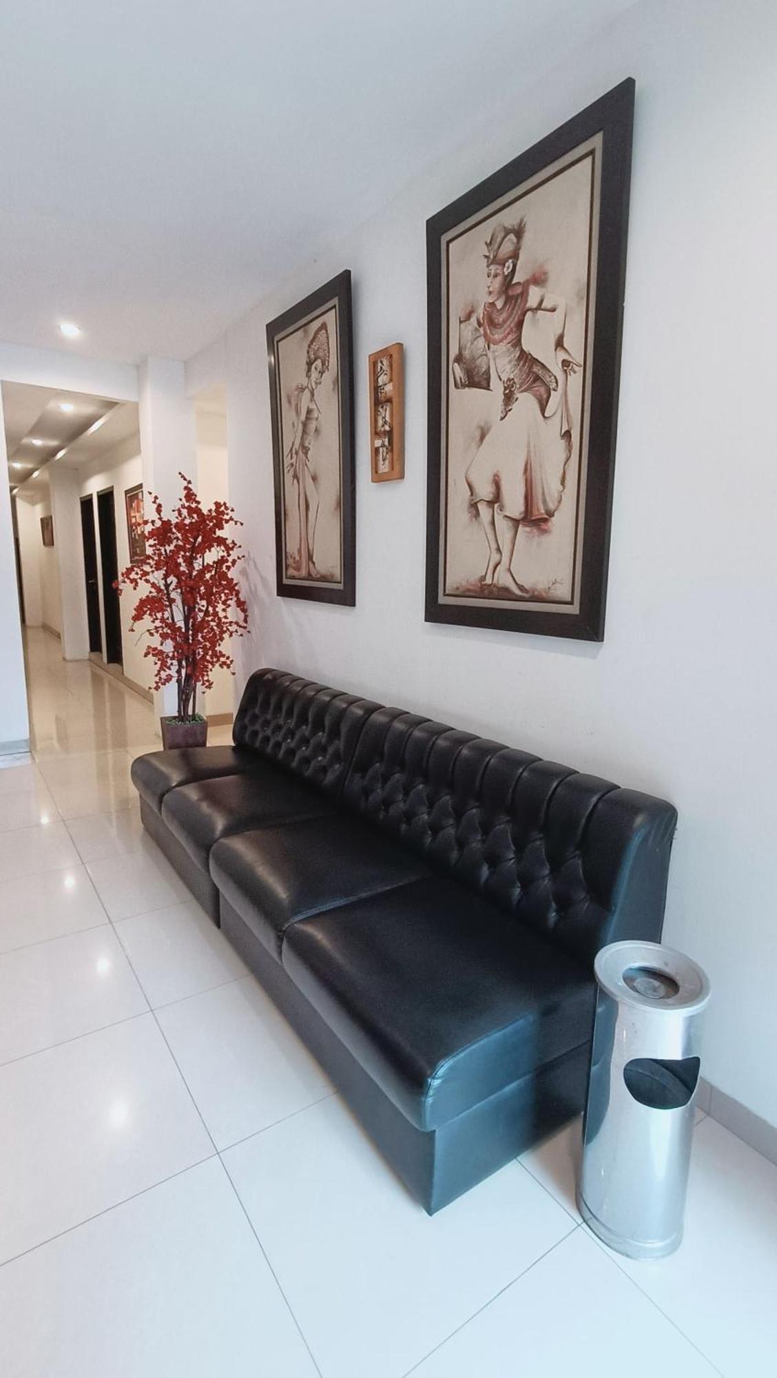 VI Hotel Bandung Bagian luar foto