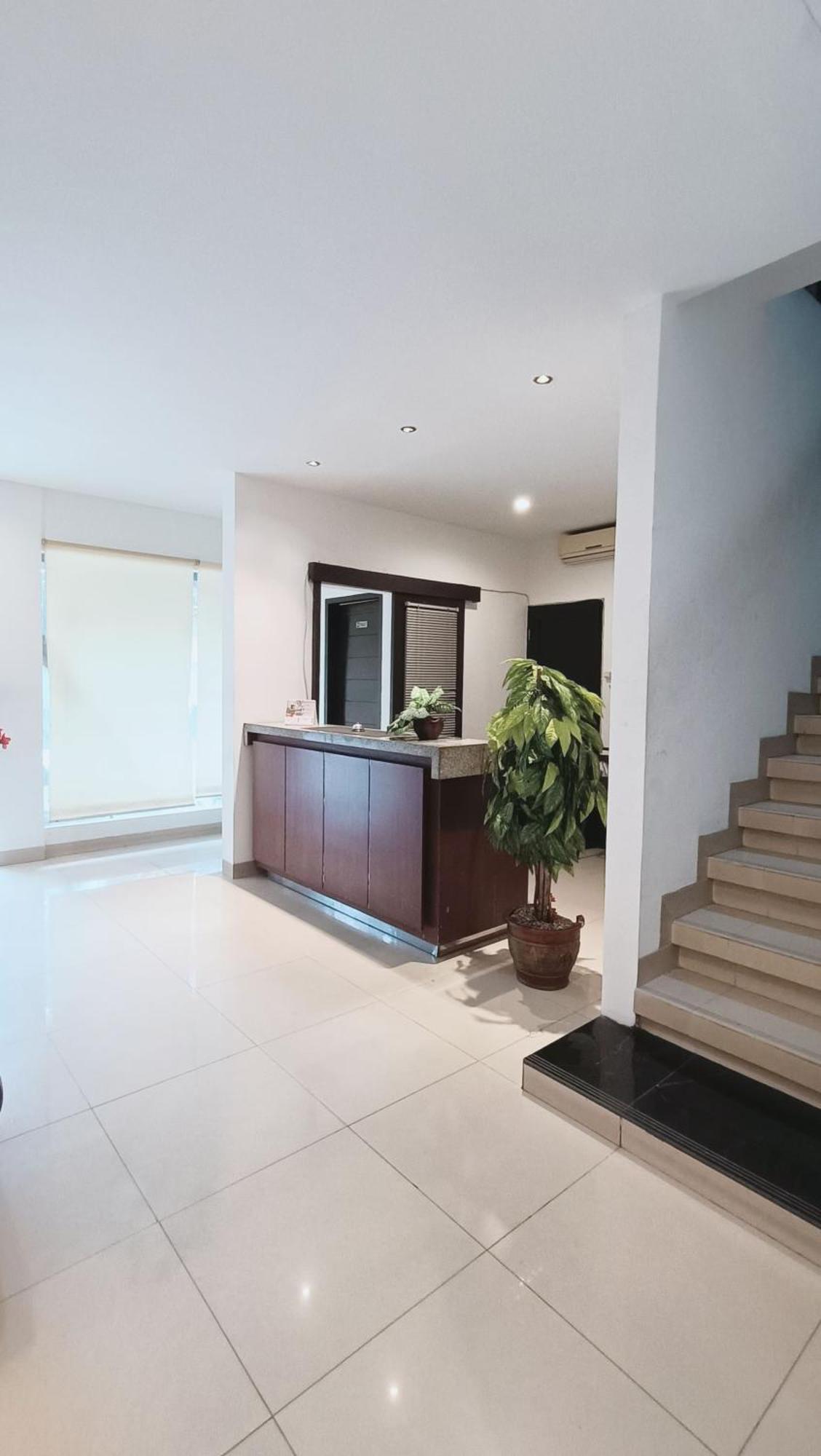 VI Hotel Bandung Bagian luar foto