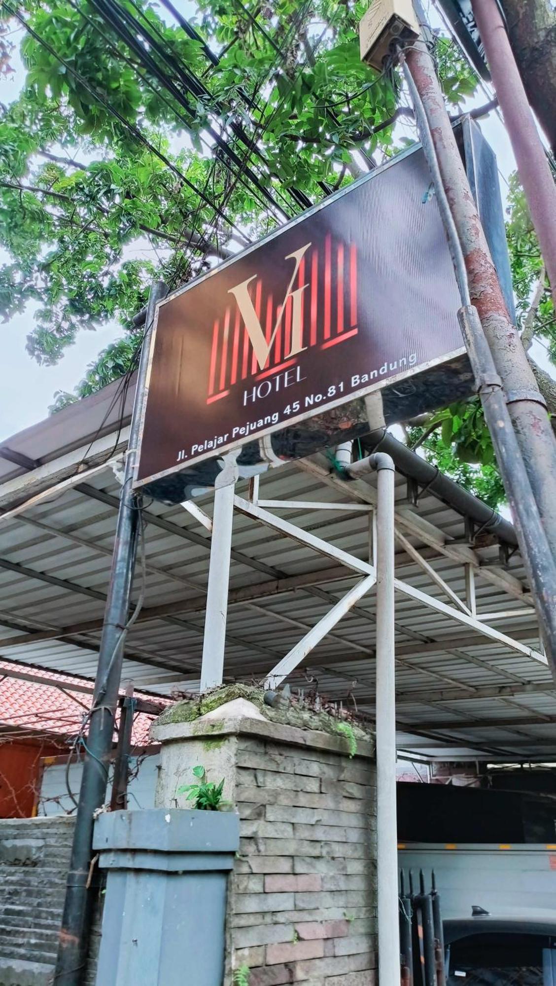 VI Hotel Bandung Bagian luar foto